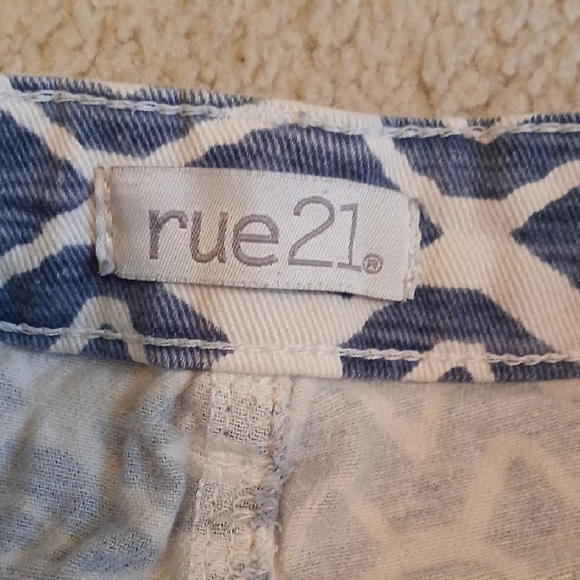 Rue21 Blue and White Jean Shorts with Geometric Pattern - Picture 2 of 6